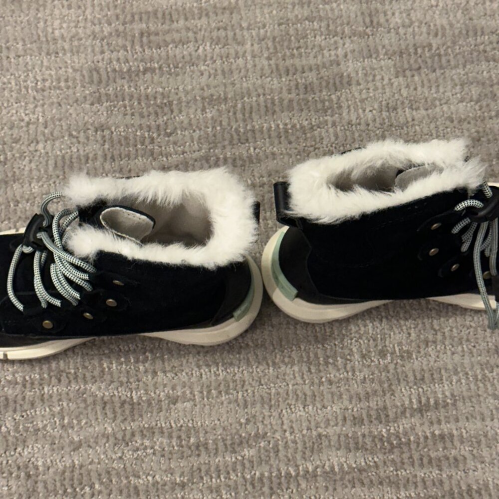 Kids Black Winter Boots - Picture 6 of 6
